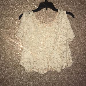 🐝 F21 lattice cream top size MED